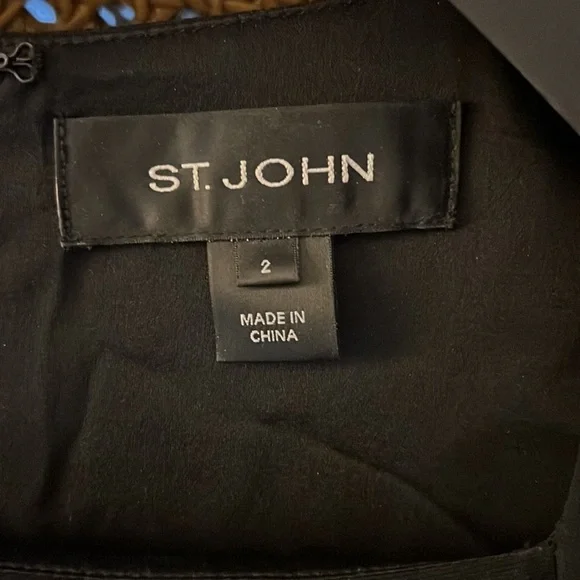 St. John Dress - Picture 3 of 3